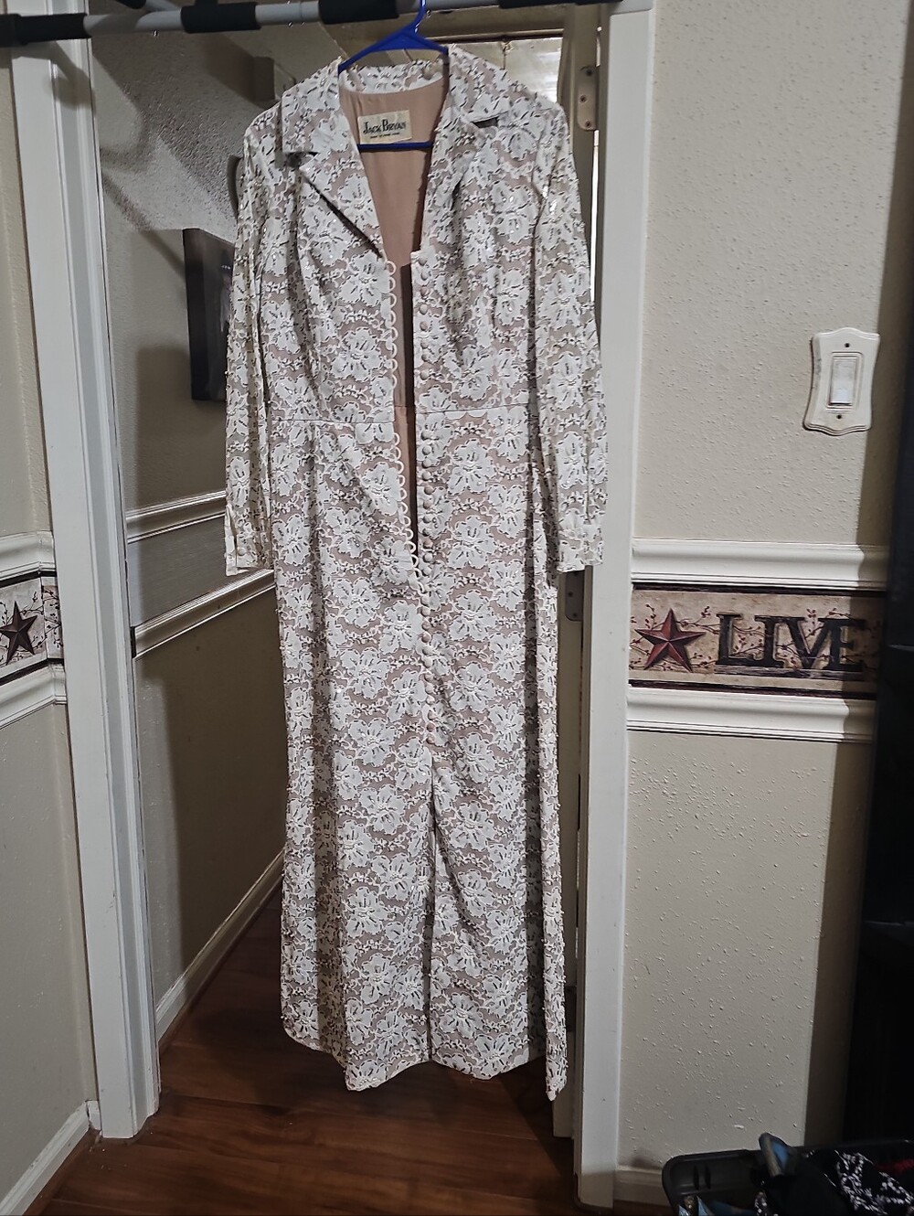 Jack Bryan Vintage Dress Lace Overlay Maxi Dress  in Cream and White Siz 10